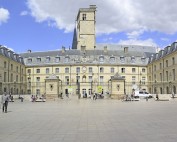 Dijon plein bij paleis