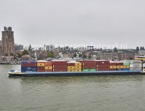 mcs  Goudvis heeft containers 5 hoog staan en is onderweg naar Emmerich vanuit Antwerpen