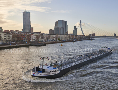 Vierwaldstattersee gefotografeerd in Rotterdam