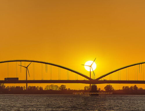 Zonsondergang bij de brug van Gorinchem