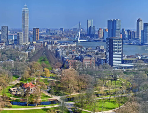 Nieuwe panoramafoto van Rotterdam bij dag met een breedte van 75 meter als het echt moet!