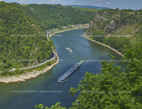mts Return opvarend Loreley aan de Betteck en aan de Kammereck met de Geissenrucken en Oberwesel  in beeld